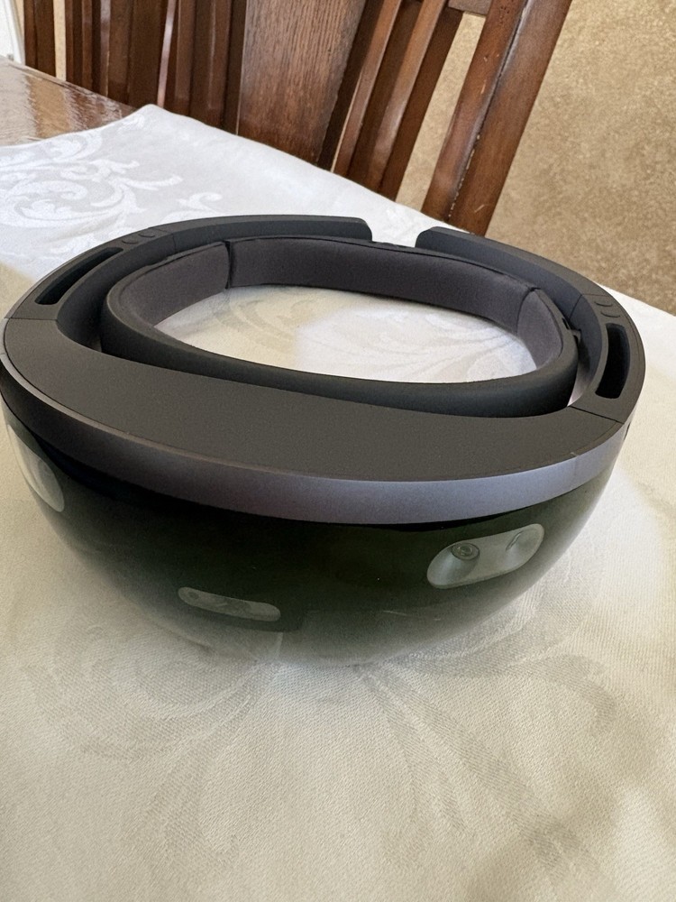 Microsoft Hololens 1 Development Edition (1688) Not Tested