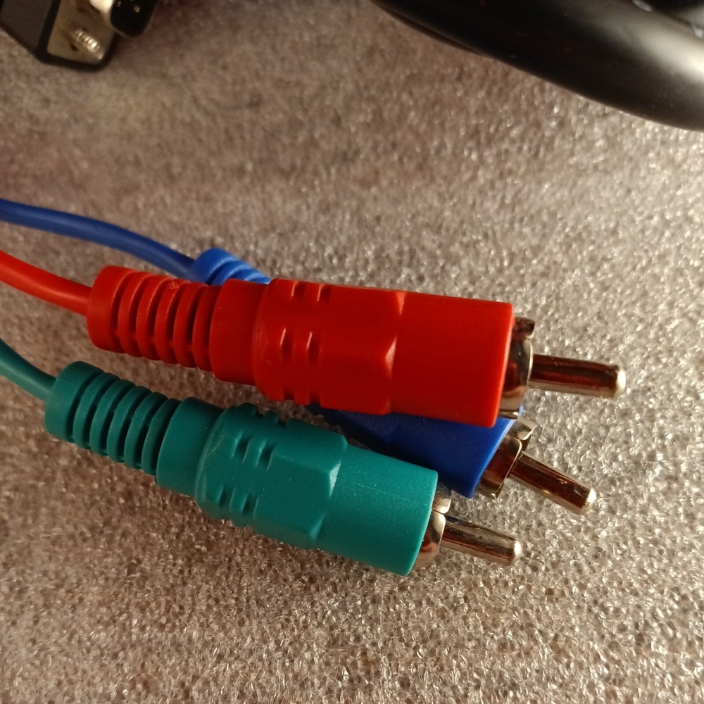 E119932-T: Low Voltage Computer Cable (6 FT)