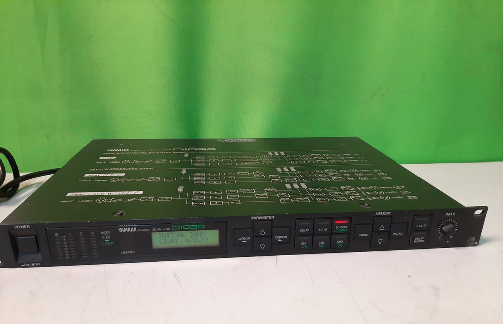 Yamaha D1030 Digital Audio Delay, Parametric Equalizer, Crossover