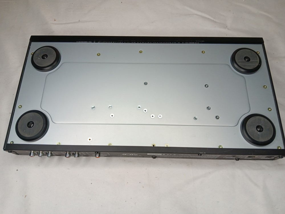 URC Total Control SNP-1 Streaming Network Player