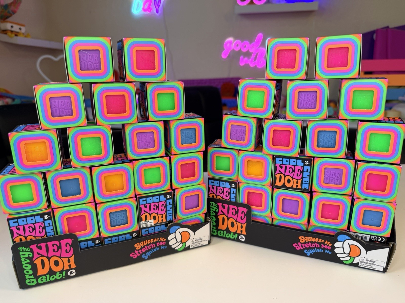 Must Have Hard To Find Cool NeeDoh Cube Purple Pink Green Orange Squishy Toy