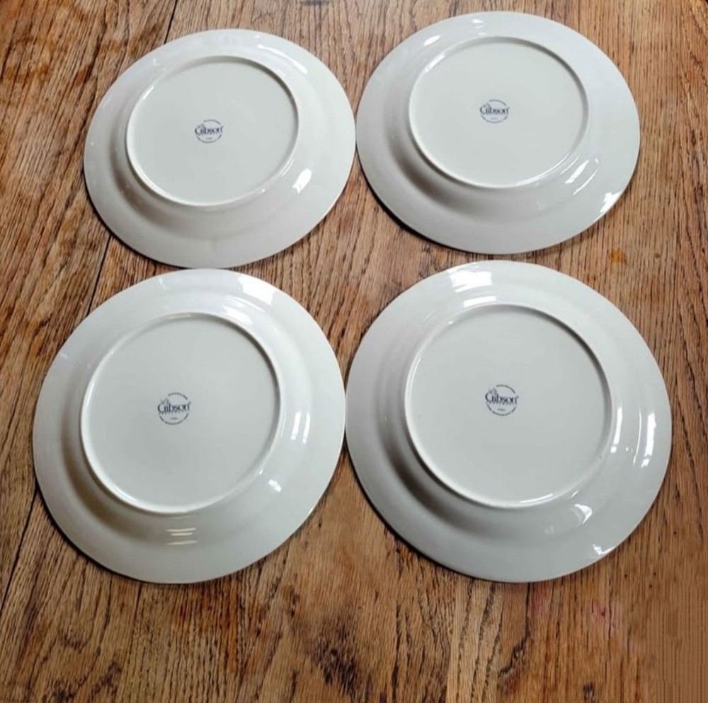 "Roseland" Gibson China plate set