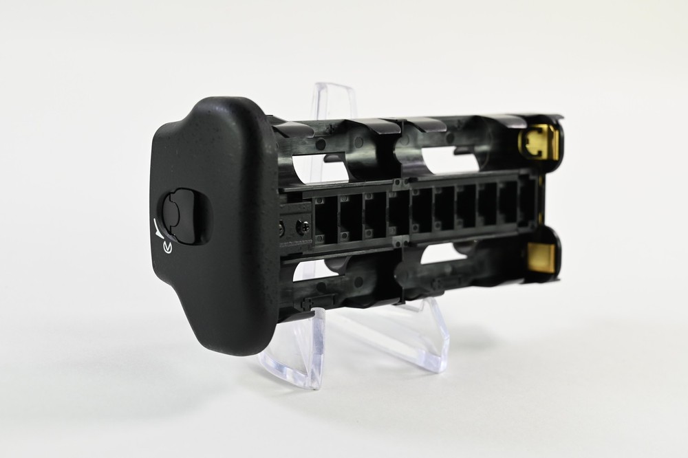 Nikon MS-D10 AA Battery Holder #G308