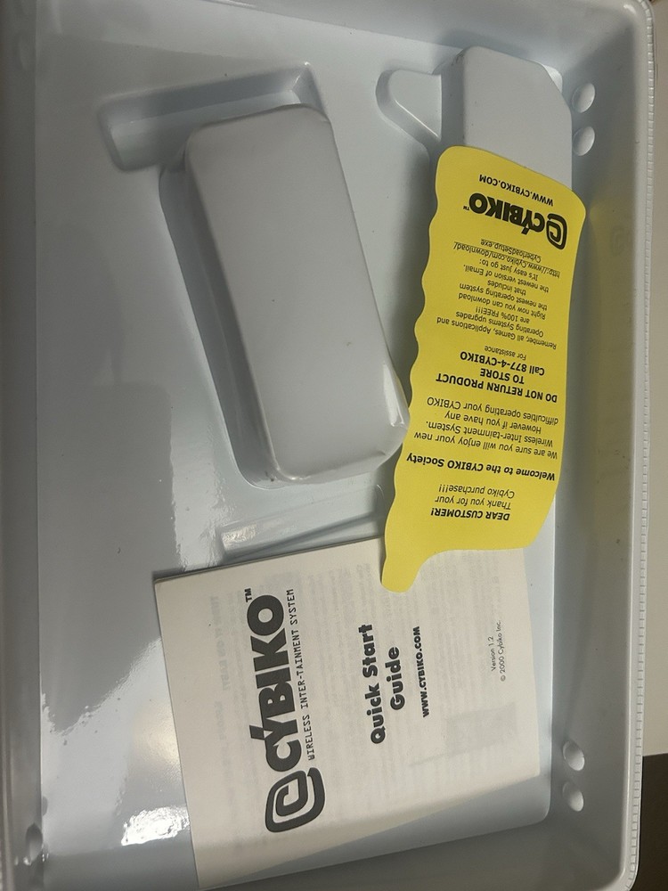 Cybiko Wireless Inter-Tainment System Handheld Computer Yellow Vintage