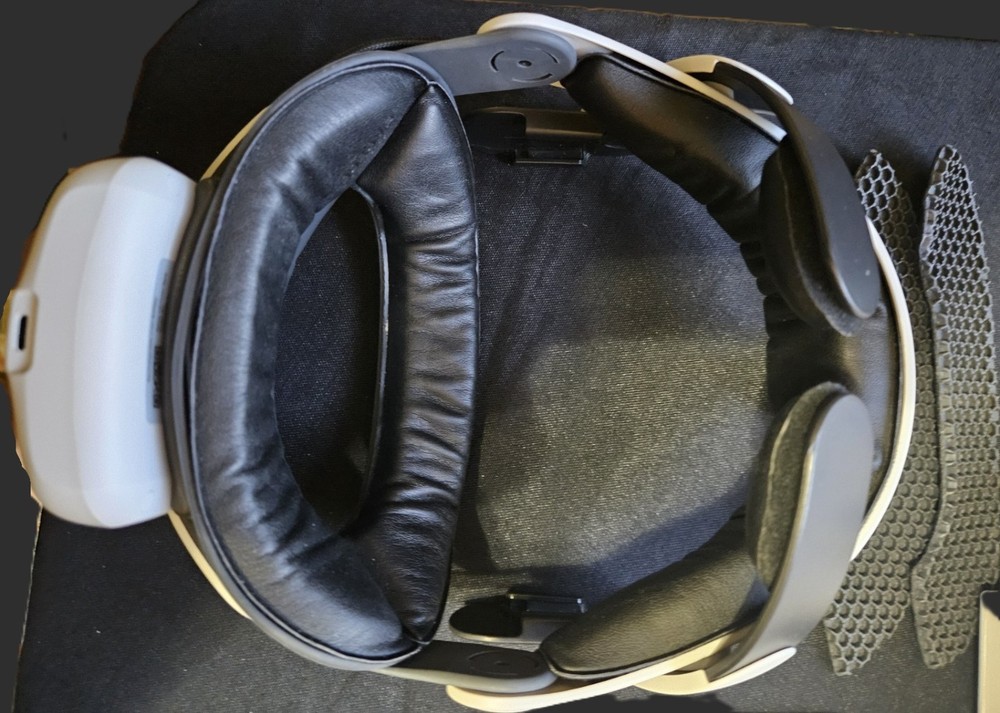 All-in-One Standalone VR Bundle - Meta/Oculus Quest 2 128gb