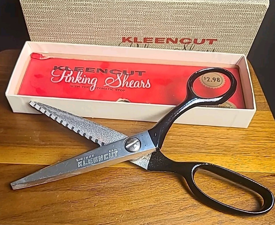 Vintage 1970s Kleencut Pinking Shears Scissors.