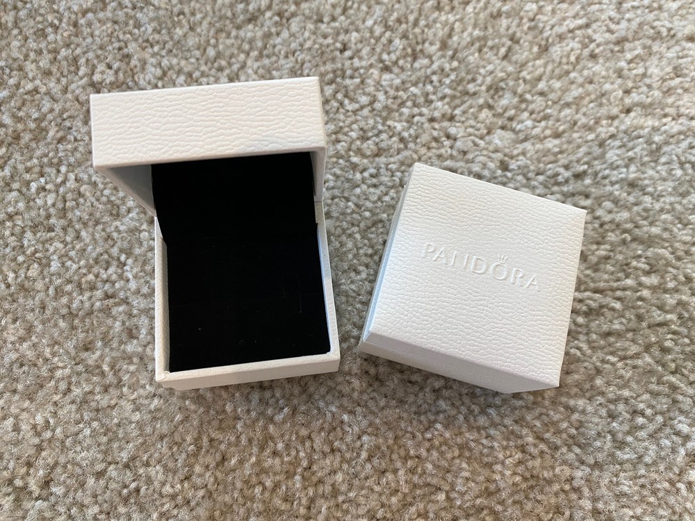New Authentic Pandora White Ring Gift Box.  Small - Size Box