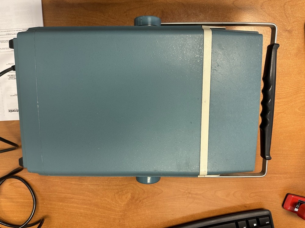 Tektronix 1503B Metallic TDR Cable Tester - Read full description