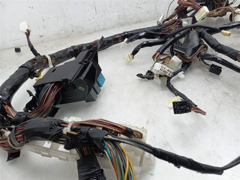 07 TOYOTA MATRIX HATCHBACK DASH WIRE HARNESS 1.8L WITHOUT ABS