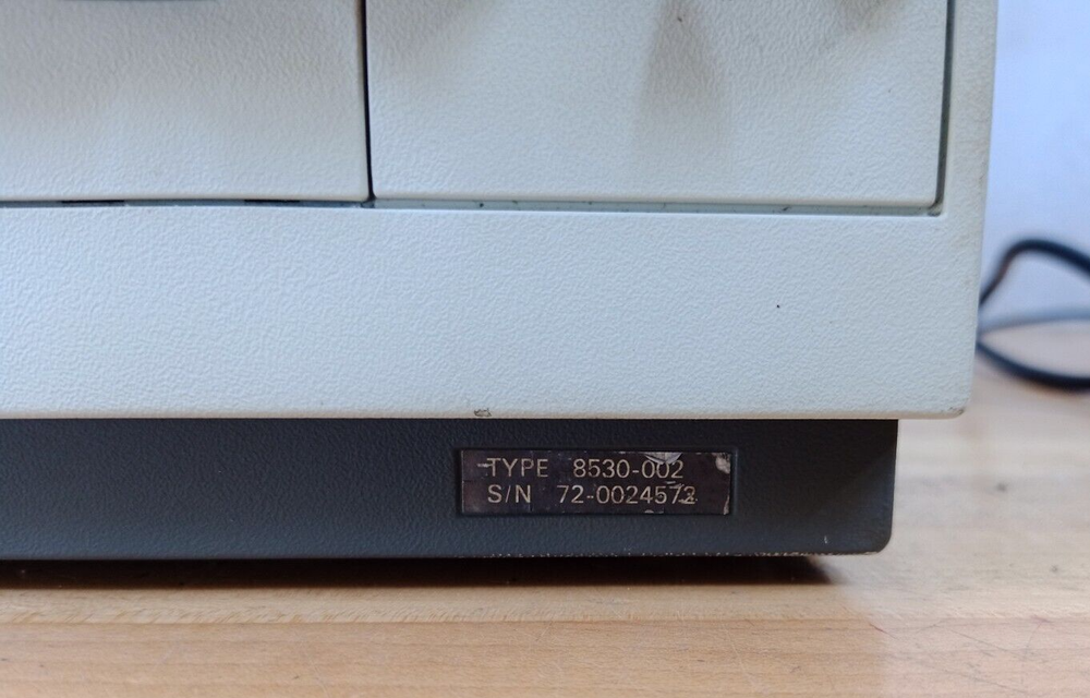 Vintage IBM Personal System/2 Model 30 Desktop Computer 8530-002 Basic 1.1