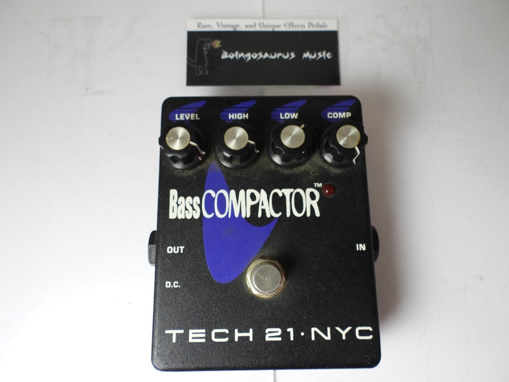 Tech 21 Bass Compactor Compressor Effects Pedal Free USA Shipping