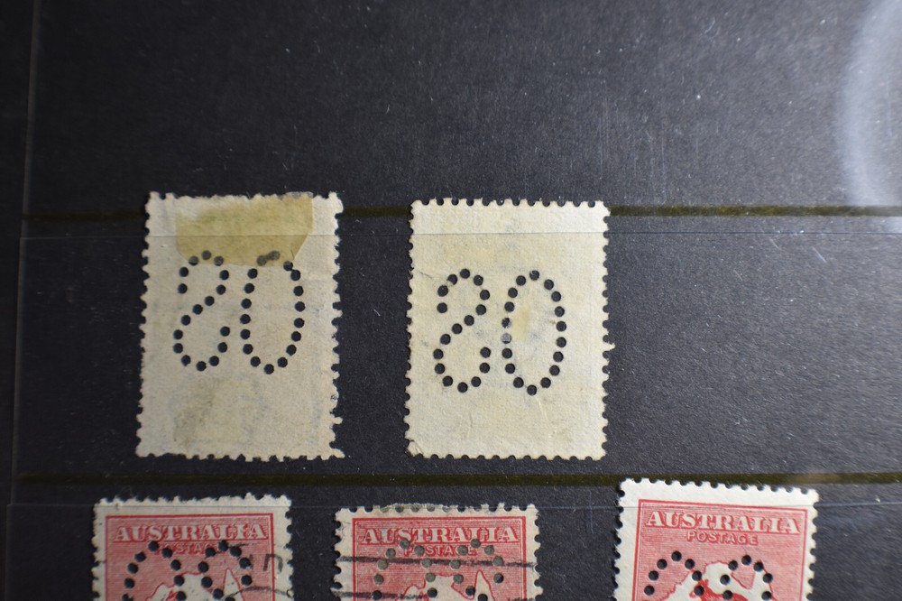 Australia Large Hole OFFICIAL Perfin