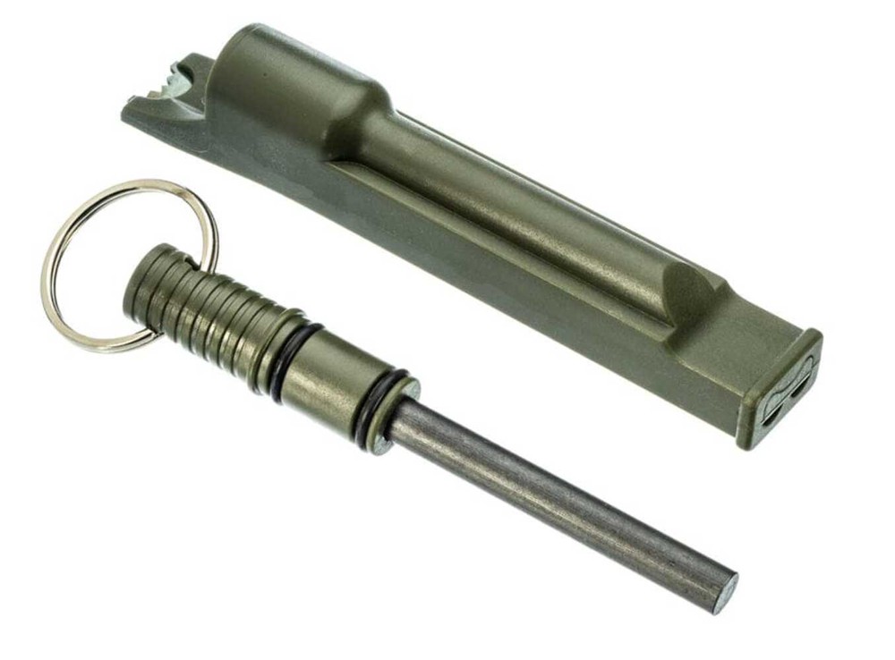 3-IN-1 Flint Fire Starter, Integrated Whistle & Spilt Ring-Green