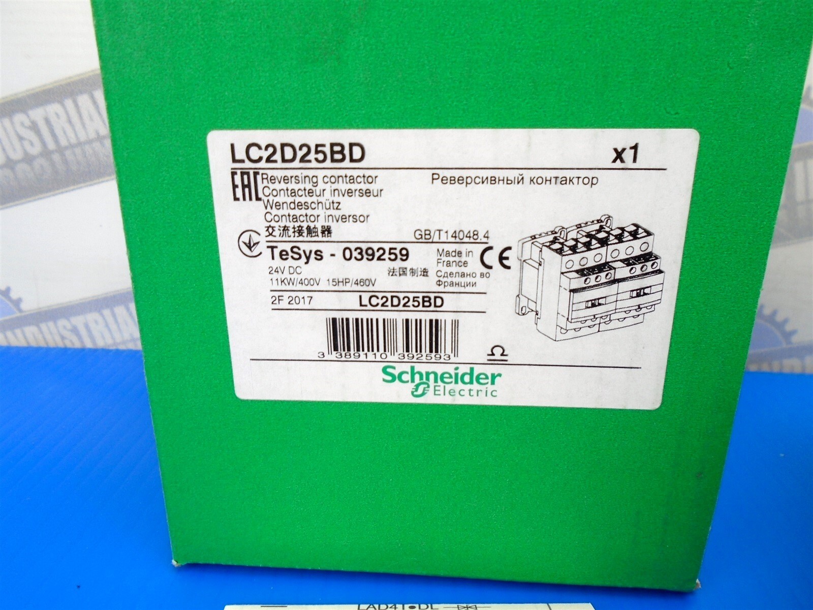 Schneider TeSys - LC2D25BD - 24V REVERSING CONTACTOR - 120-480V - 40A - 2-15 HP