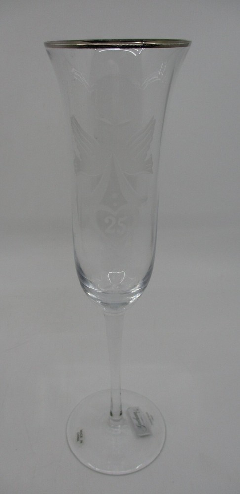 GORHAM TWENTY-FIVE DOVES FLUTE GLASS - 10" x 2 1/2"    16E