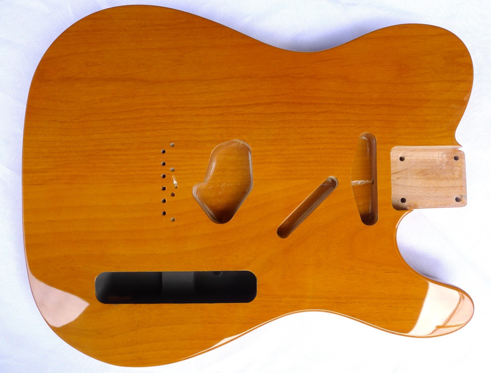 Tele Body 2 pcs Centre Joined North American Alder Trans Yellow Nitro ≦ 4.8Lbs