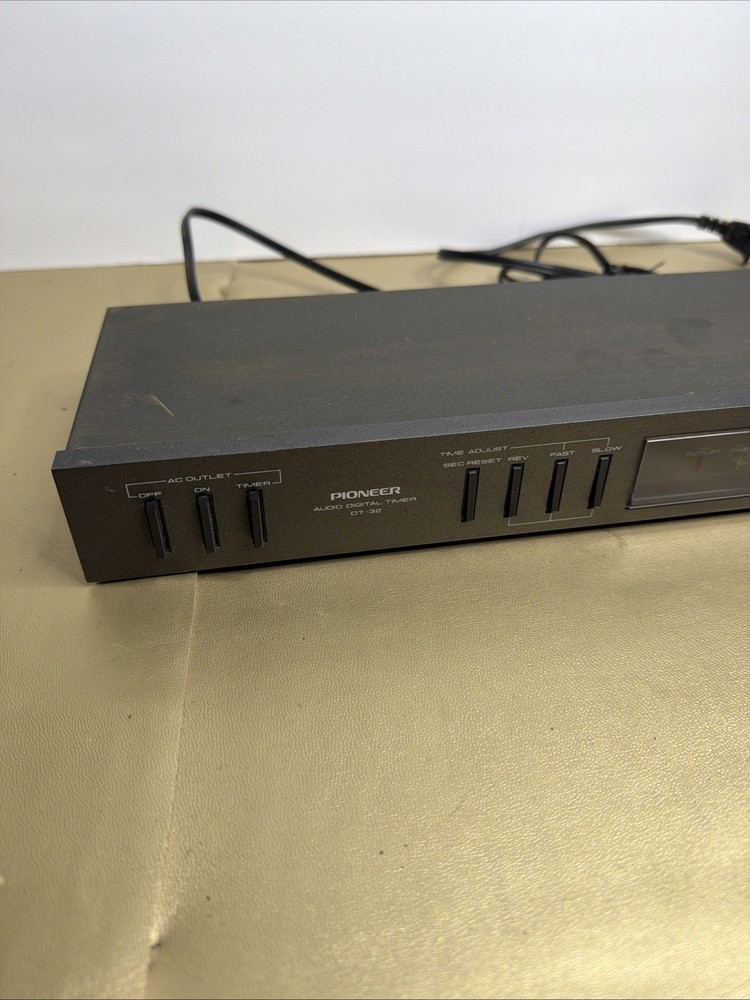 Pioneer Audio Digital Timer Model DT-32