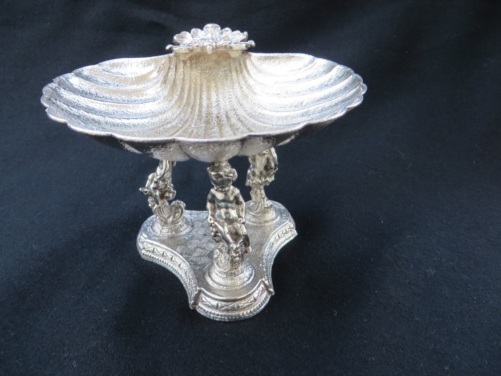 Vintage 3 Cherub Figurines Footed Shell Candy Nut Dish Silverplate