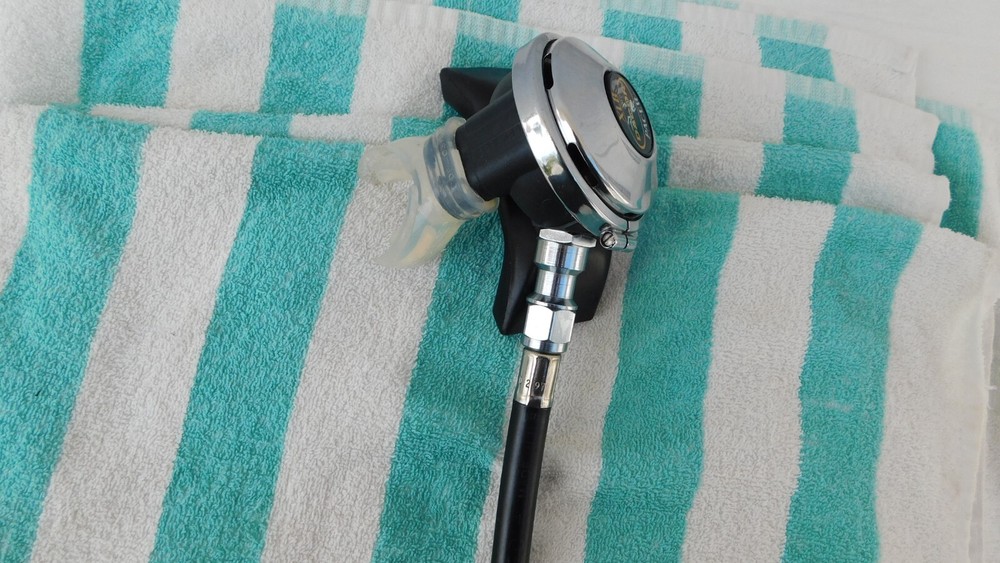 Decor 2nd.stage. Read all details, perfect condition...chrome is Flawless