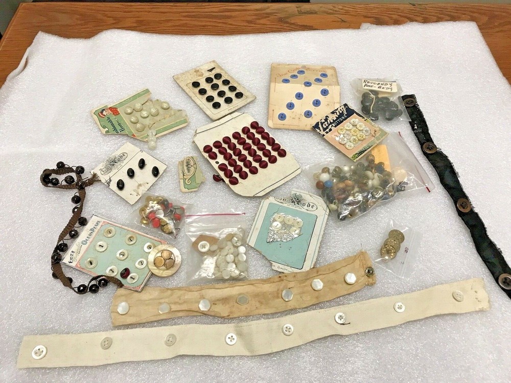 Antique Buttons  for Multi purpose and crafts SB -D