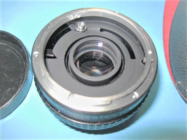 Kentar 35mm Auto 2X Teleconverter with Case