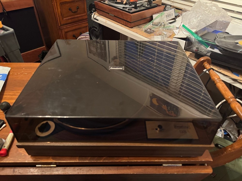 Connoisseur BD101 turntable