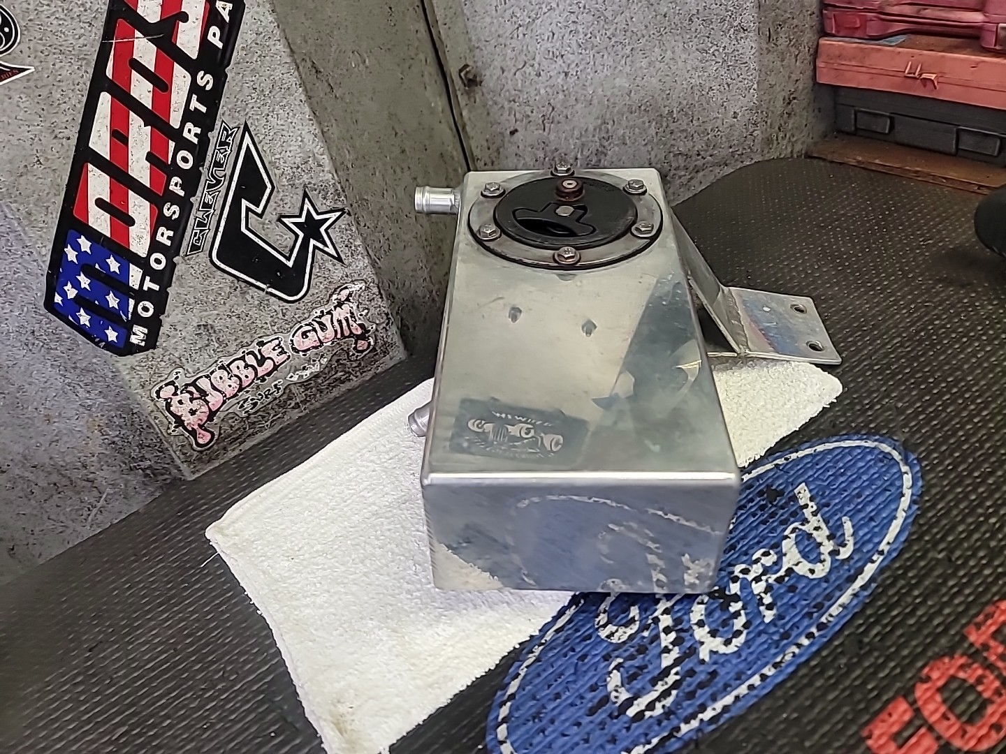 2003 2004 Ford Mustang Cobra Supercharger Coolant intercooler tank 03 04 Moroso