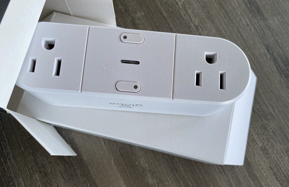 Globe Smart Plug~White~NEW