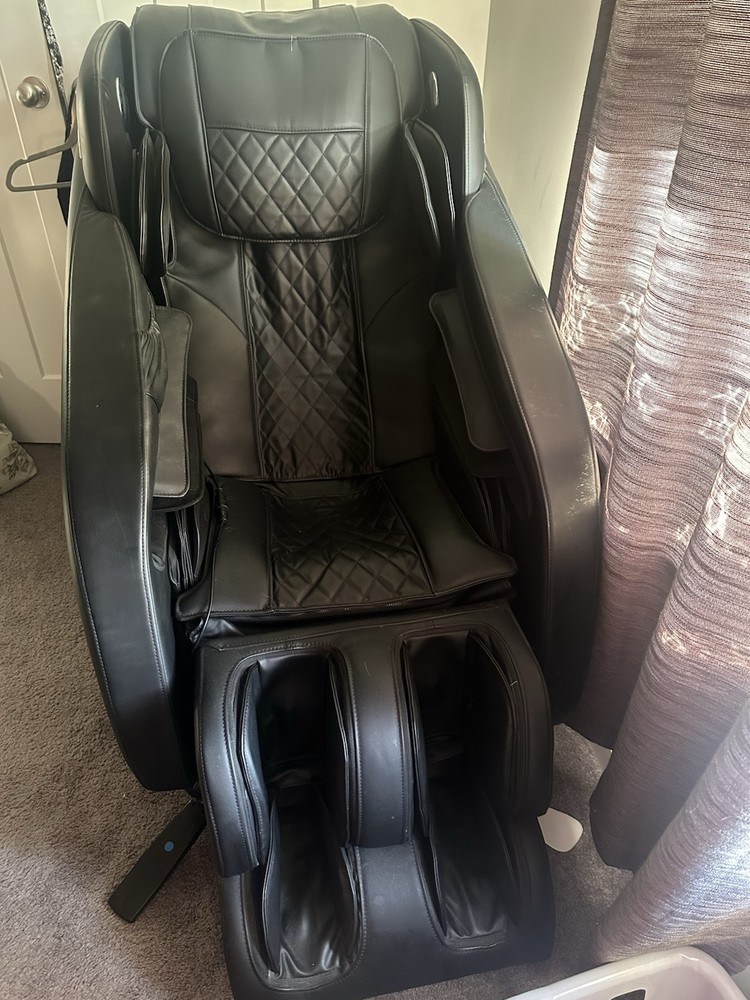 Zero Gravity Full Body Massage Chair