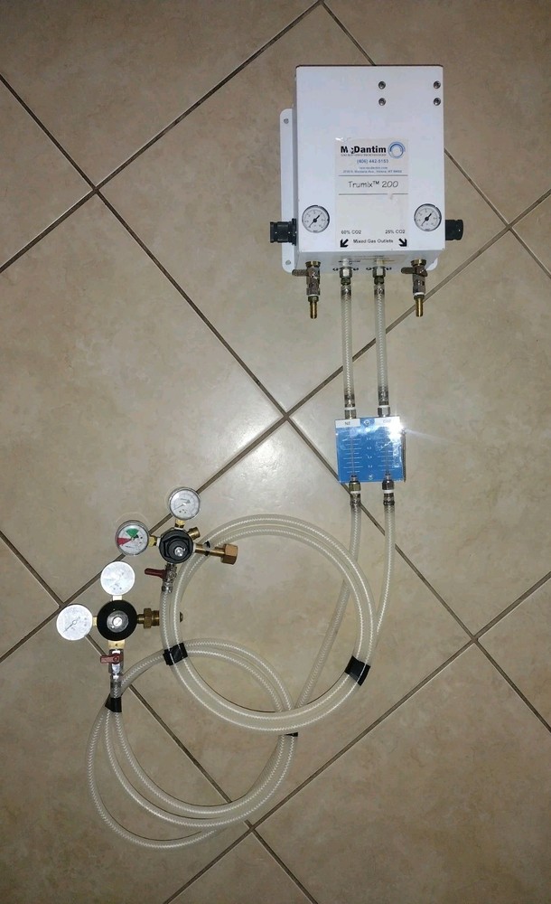 McDantim Trumix Double Co2/N2 Draft Beer Gas Blender/Regulators Attached