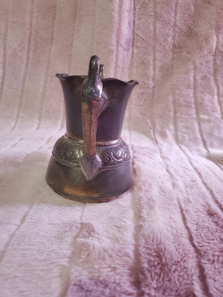 Antique hartford sugar bowl