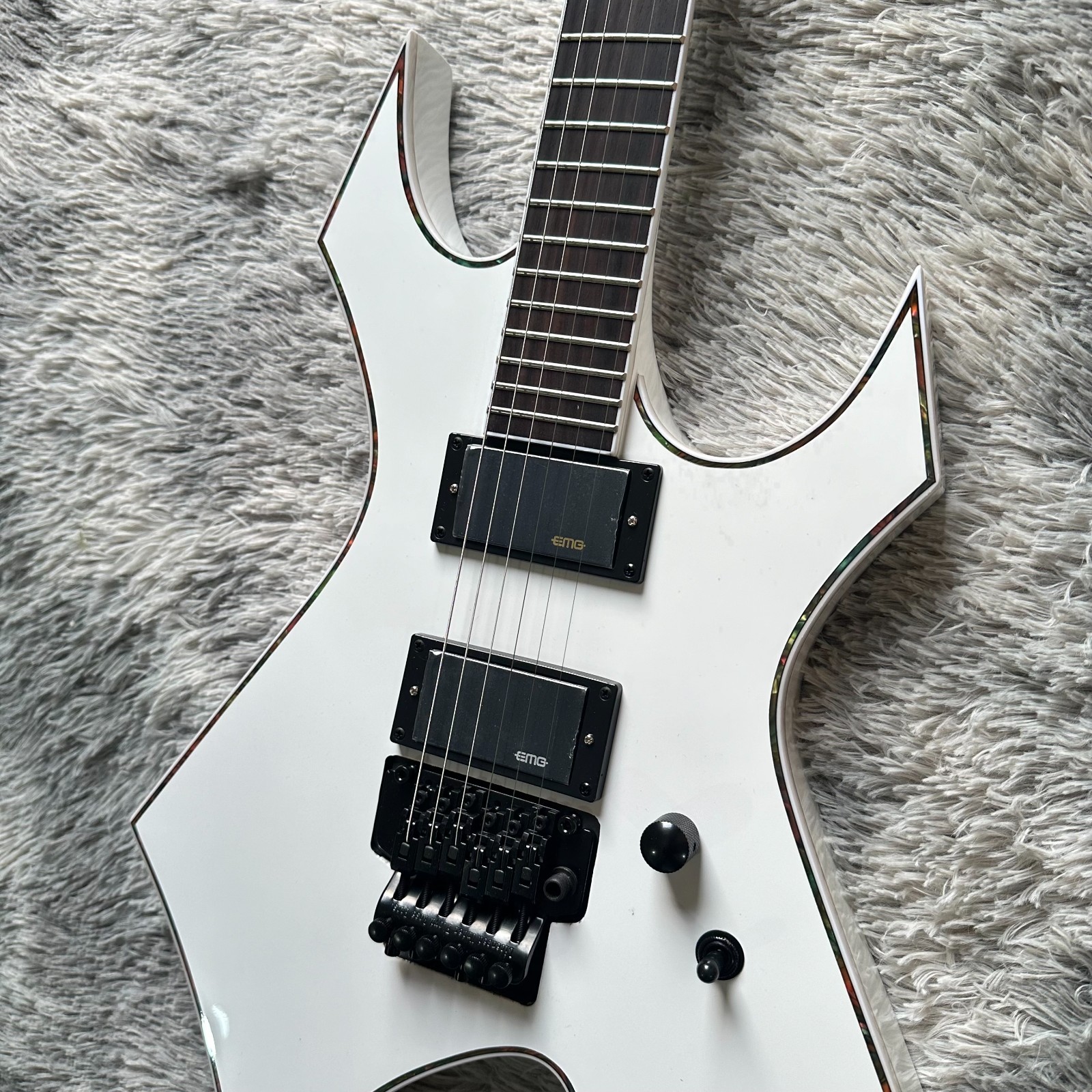 US WarehouseB.C. Rich Warlock white electric guitar HH pickup mahogany body