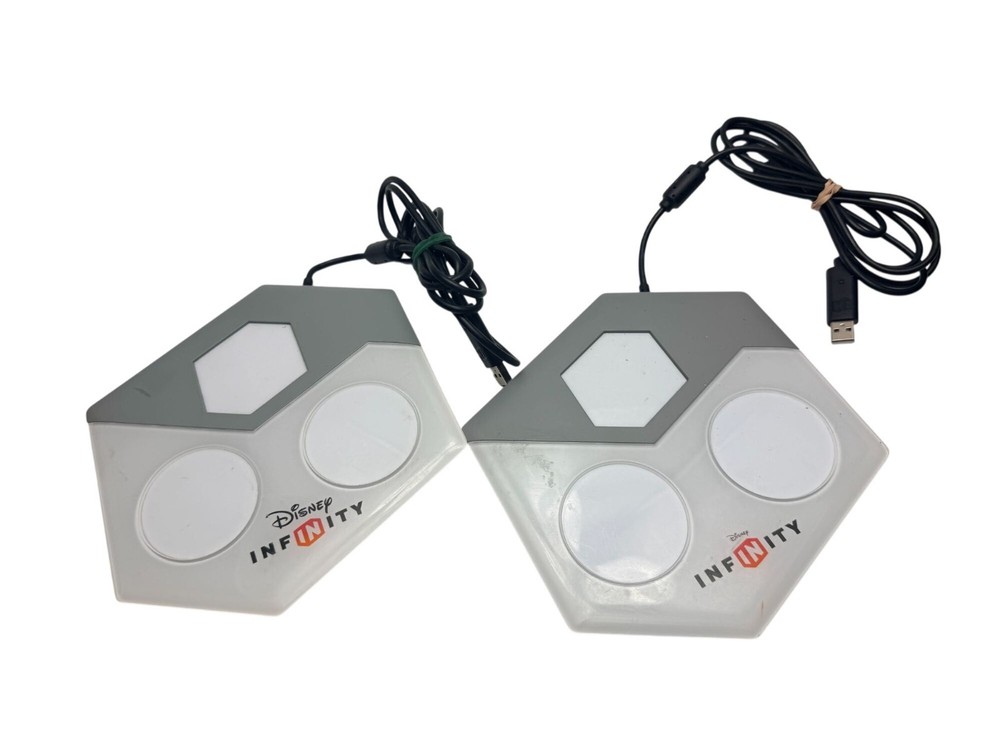 Disney Infinity Figures & Base Set Monsters Inc & Star Wars Characters Bundle