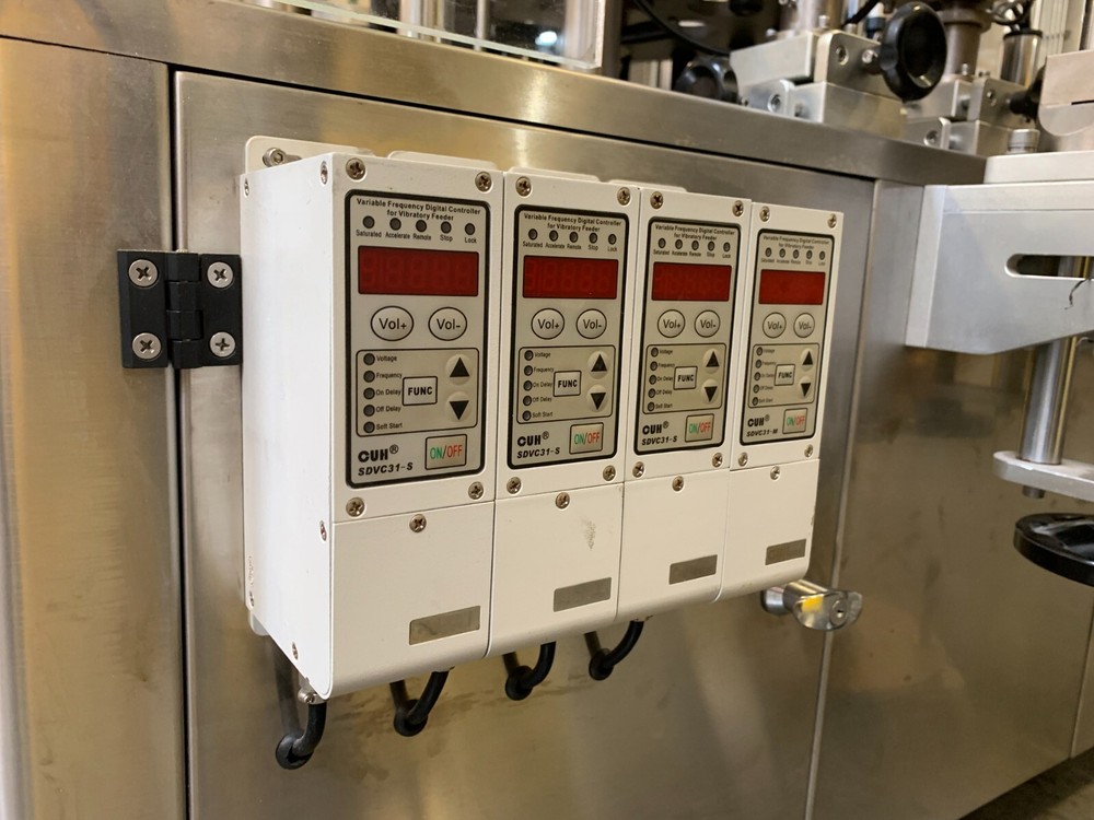 Automated Filling and Capping machine