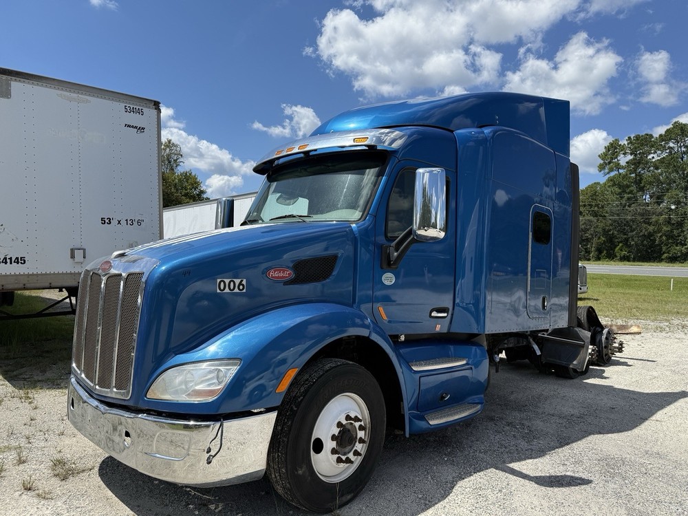 2018 Peterbilt 579 Bumper