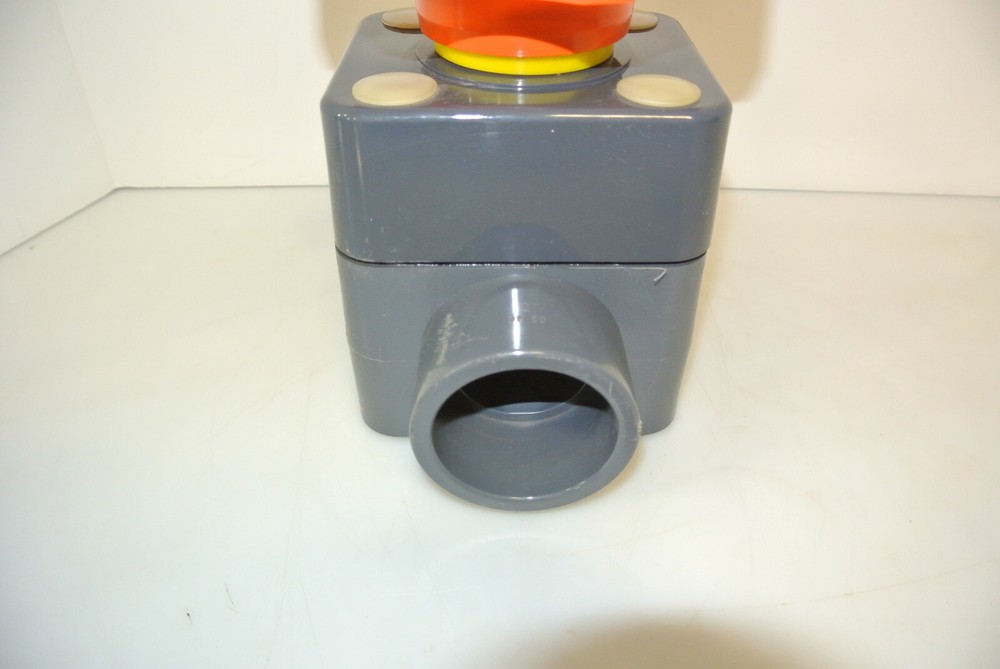 2" FIP PVC SOCKET DIAPHRAGM VALVE NEW