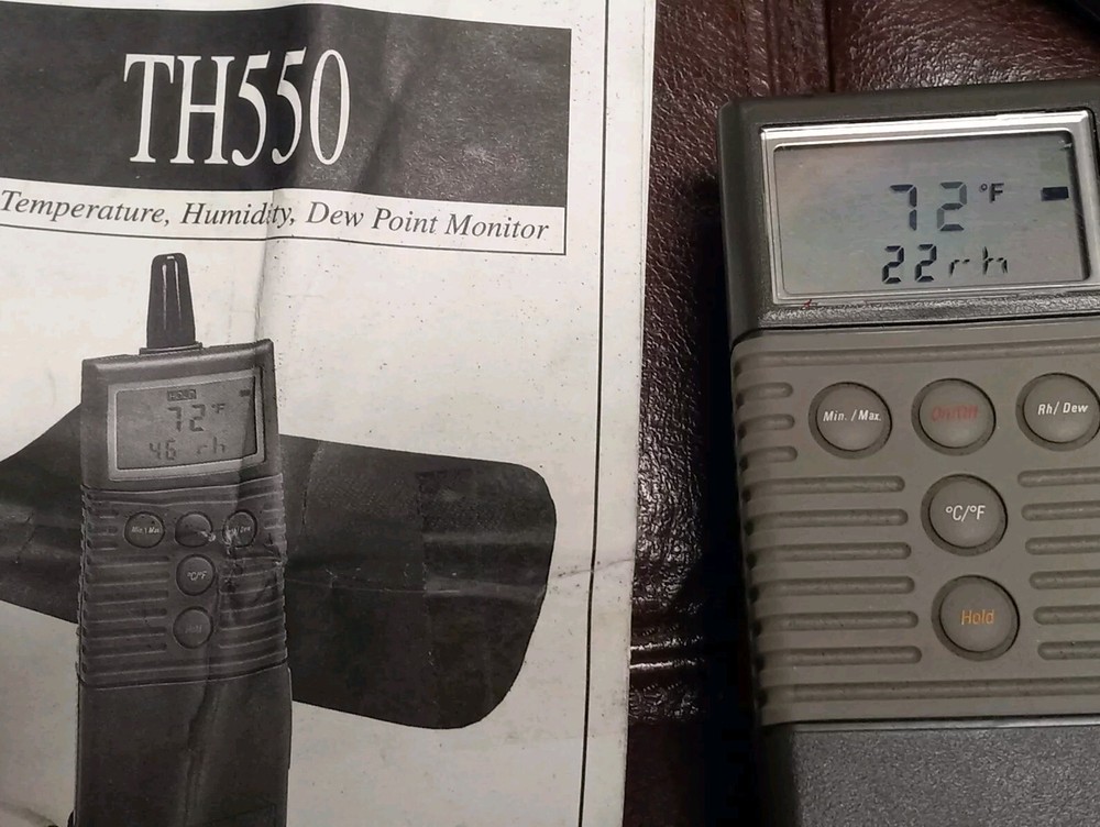 Dickson TH550 Handheld Tempetature Humidity Sensor Includes Operation Manual