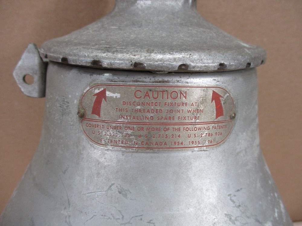 Appleton Electric Company 200W Vented Explosion Proof Light AA-51 Series