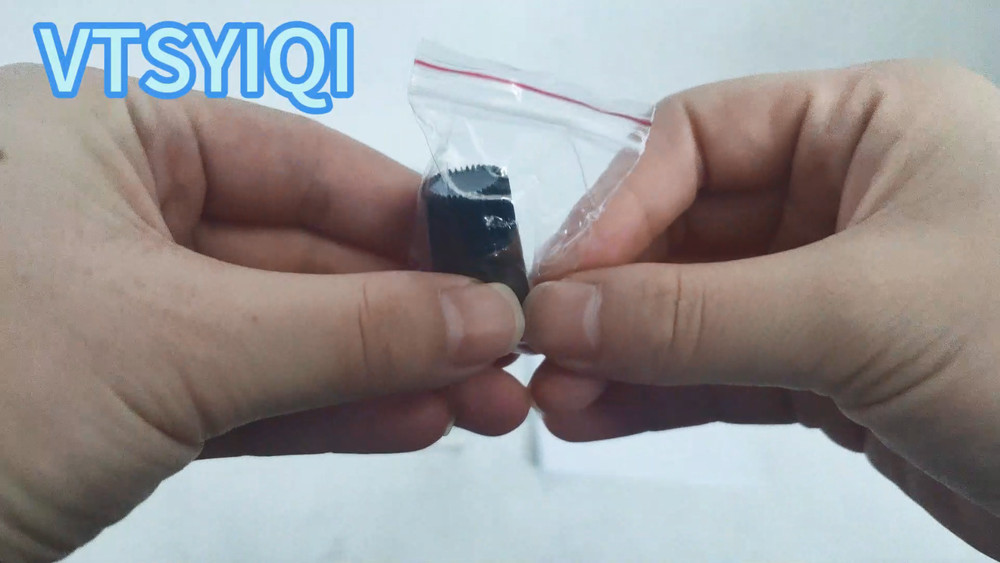 Monocular Abbe Refractometer Accuracy ±0.0002 Dissolved Solids Brix 0-95%