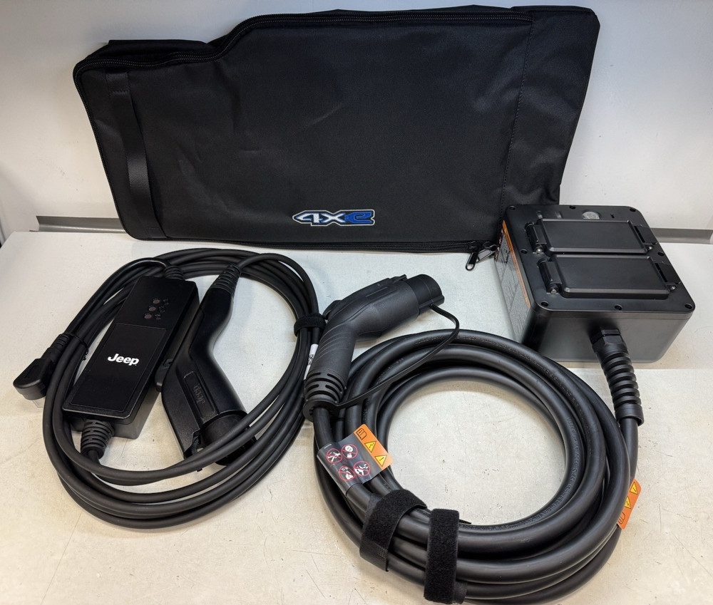 MOPAR Jeep Wrangler Grand Cherokee 4xe PHEV Charging Cord Off-Board Power Panel