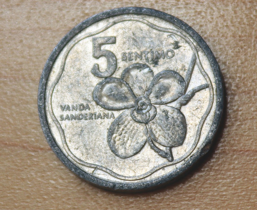 1983 Philippines 5 Sentimos Orchid