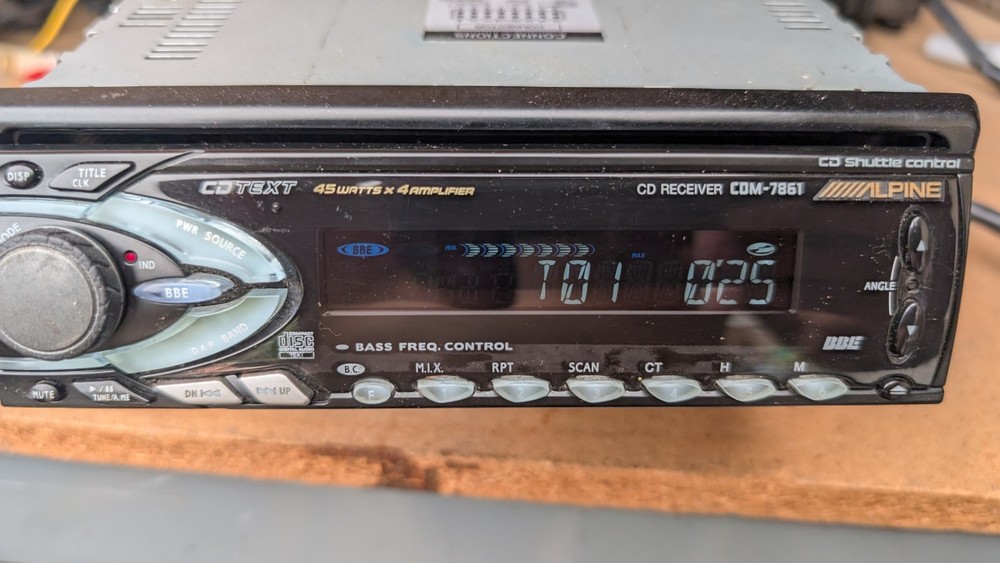ALPINE cdm-7861 Bluetooth Auxiliary CD Original Old School