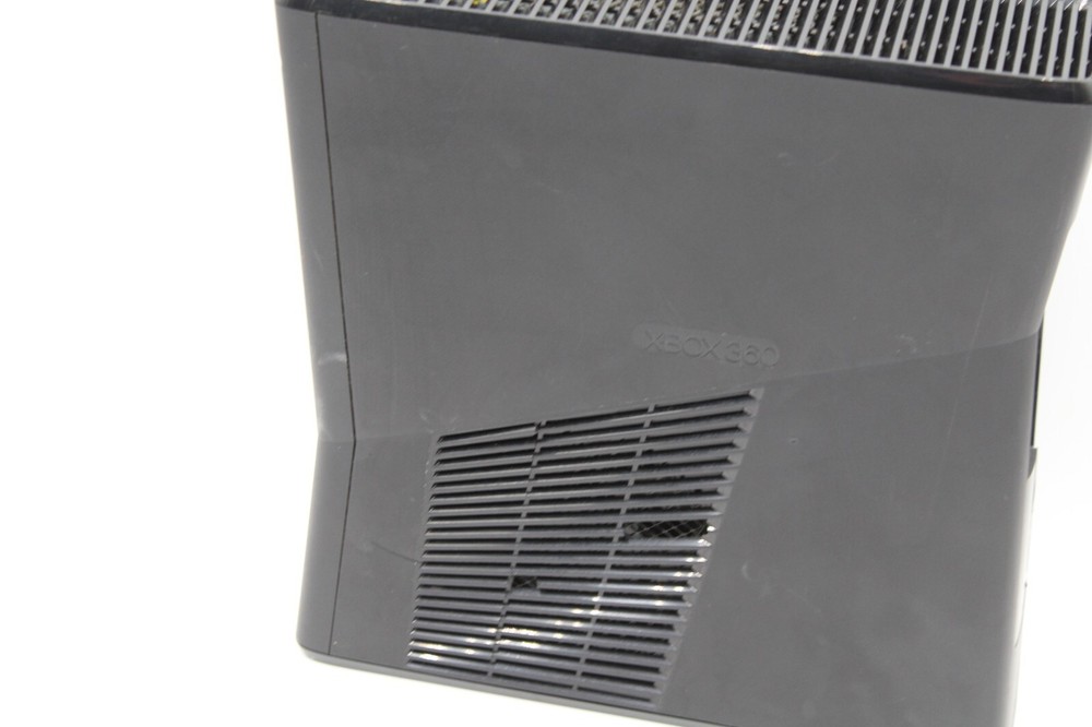 Xbox 360 S 4GB Black Console Only (RAED DESCRIPTION)