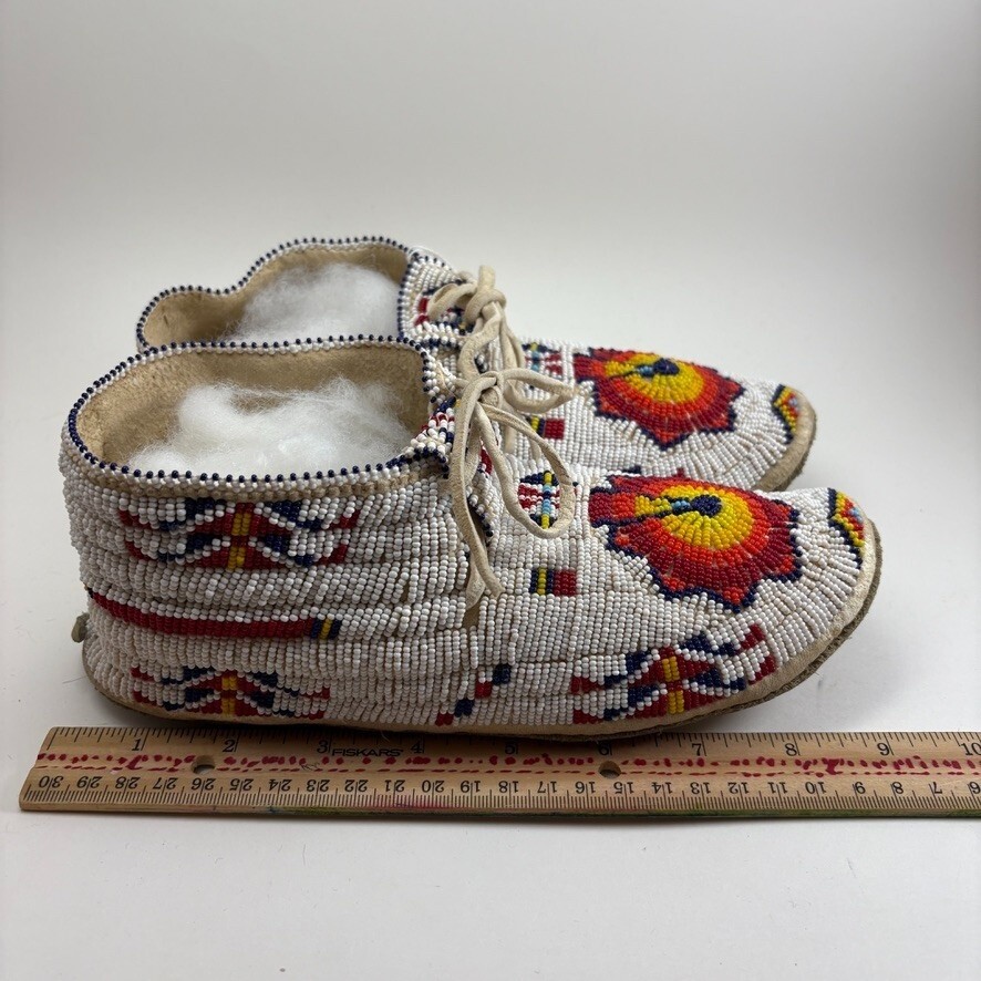 Antique Plains Indians Native American Moccasins Beaded Ceremonial Sioux