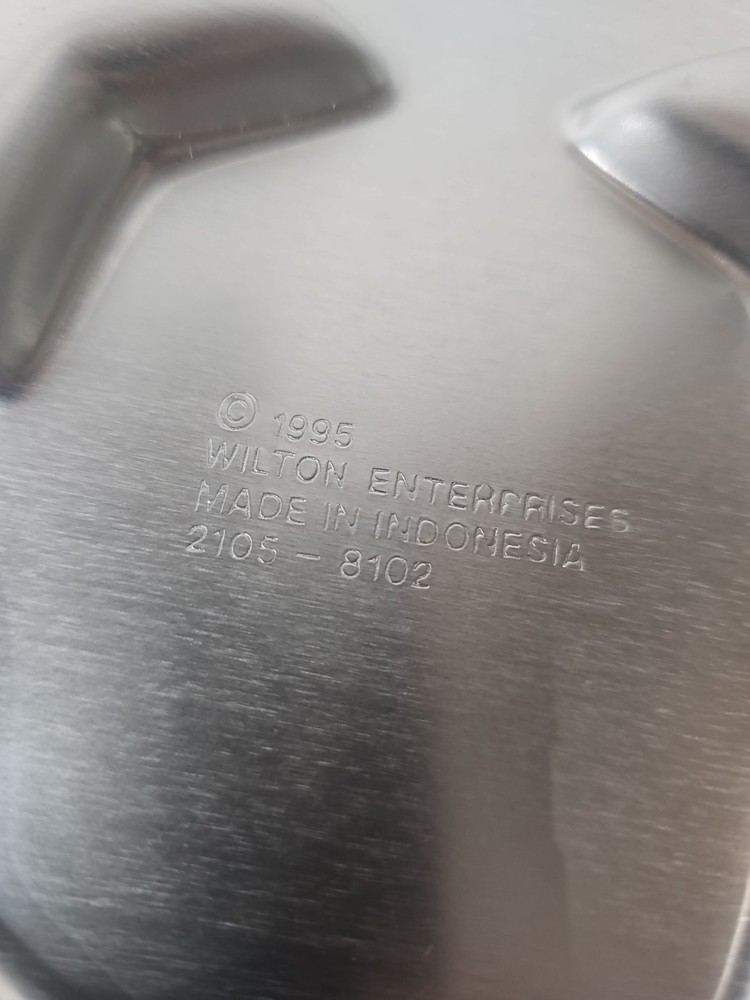 3 Vintage Wilton Baking Pans