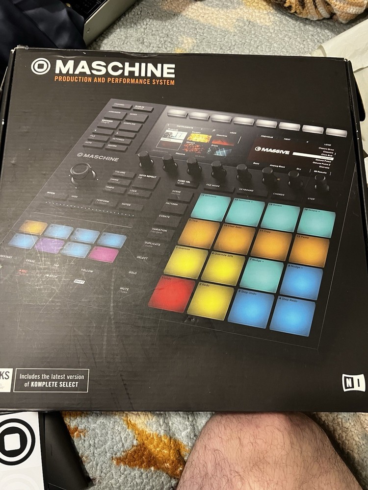 Native Instruments MASCHINE MK3 Sampler & Sequencer, 16 Pads, USB