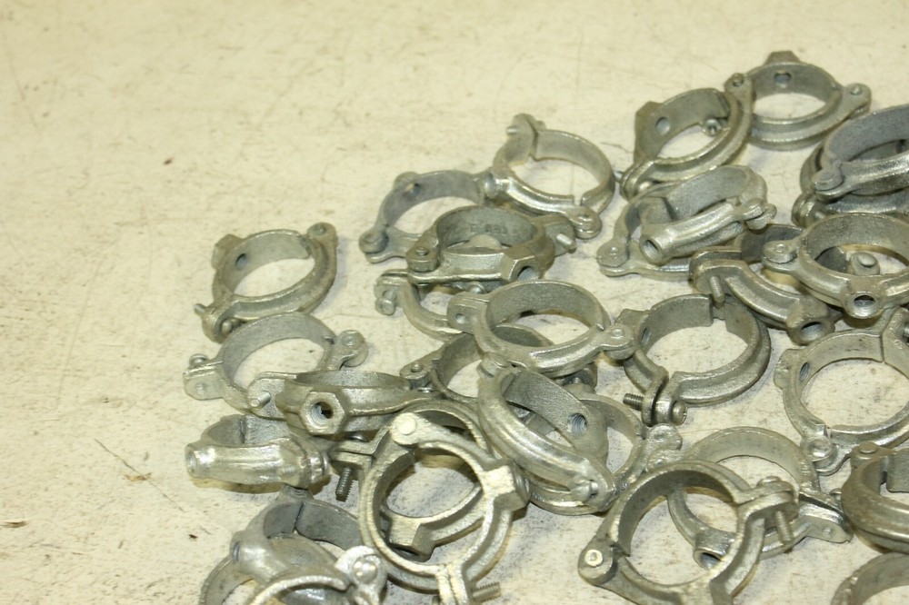 A lot of 1 1/2" Galvanized Split Ring Pipe Hangers