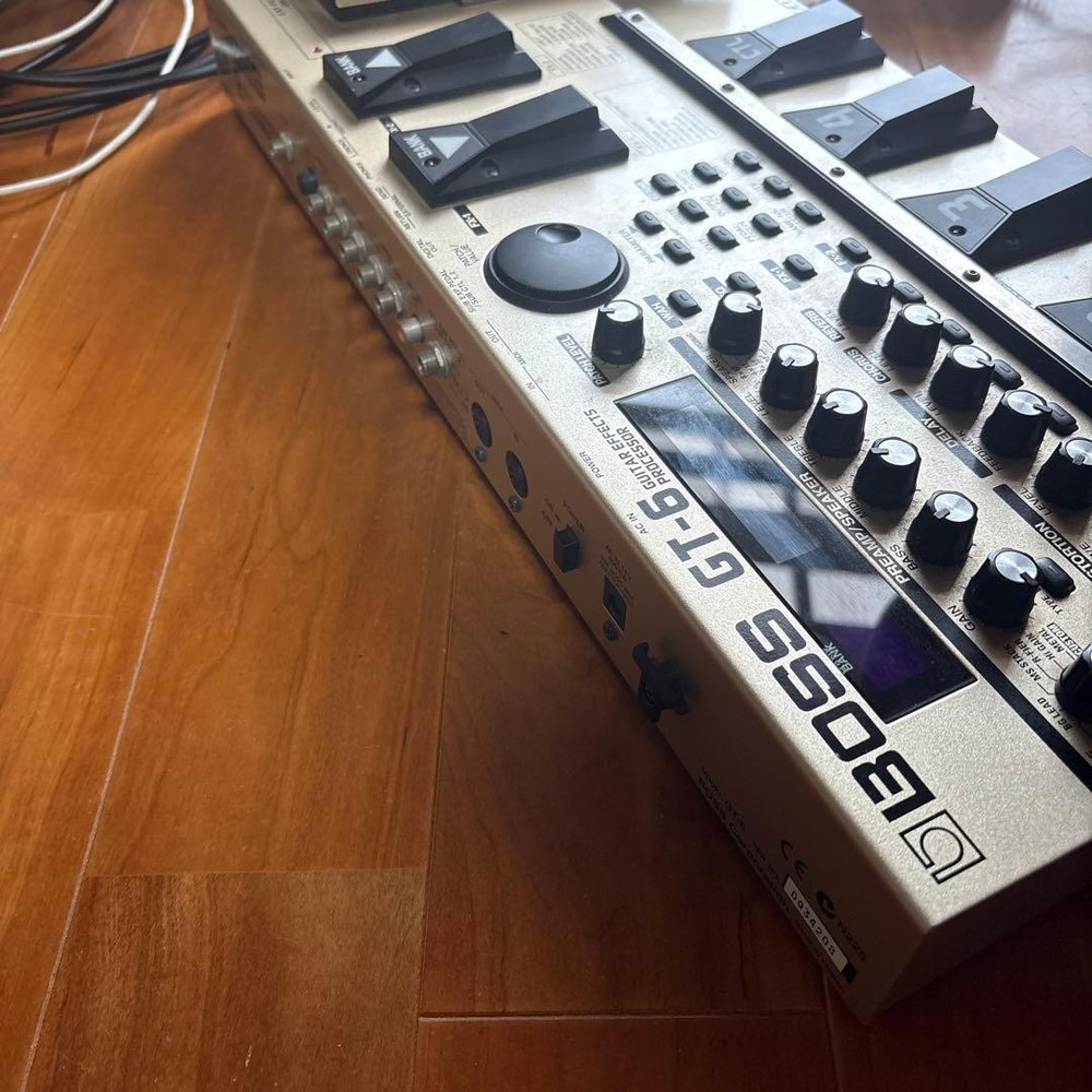 BOSS GT-6 170443