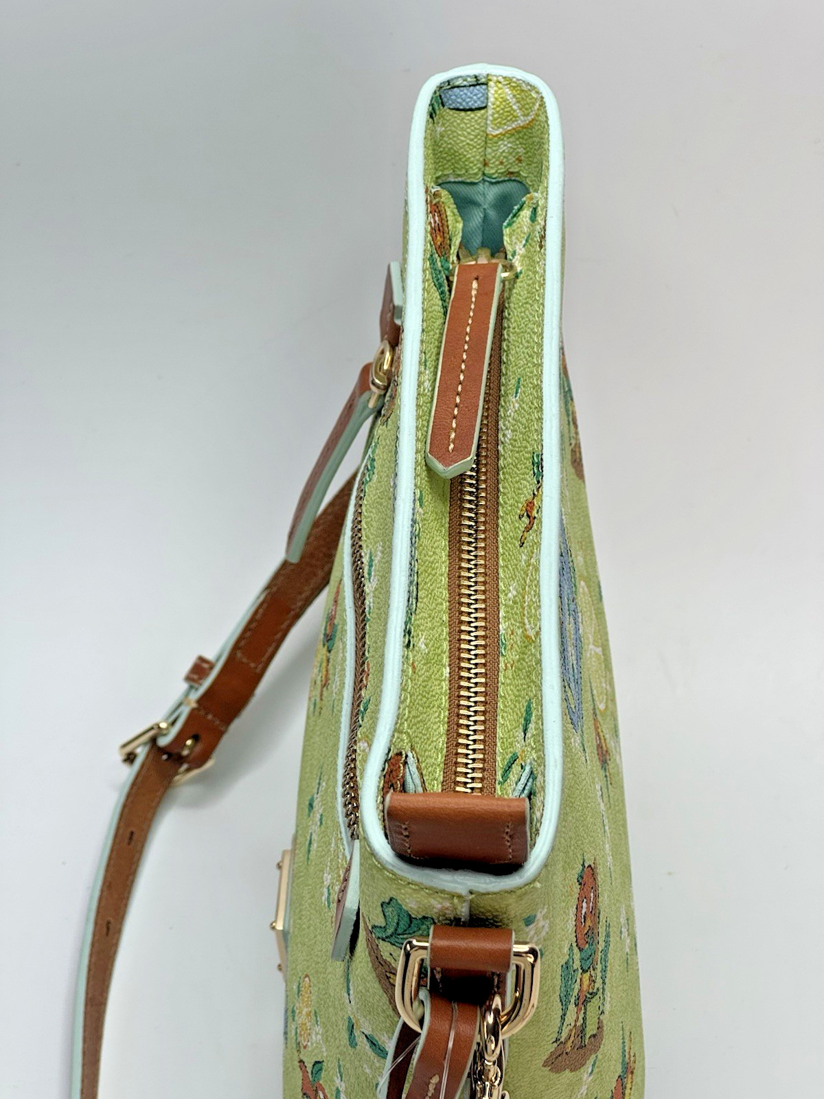 Disney DOONEY & BOURKE Flower Garden Festival 2022 Shoulder Crossbody Bag NEW