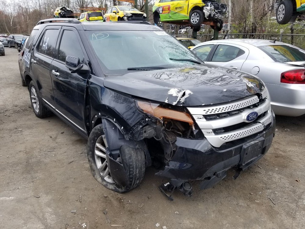 Camera/Projector Camera Tailgate Mounted Fits 13-15 EXPLORER 5076877